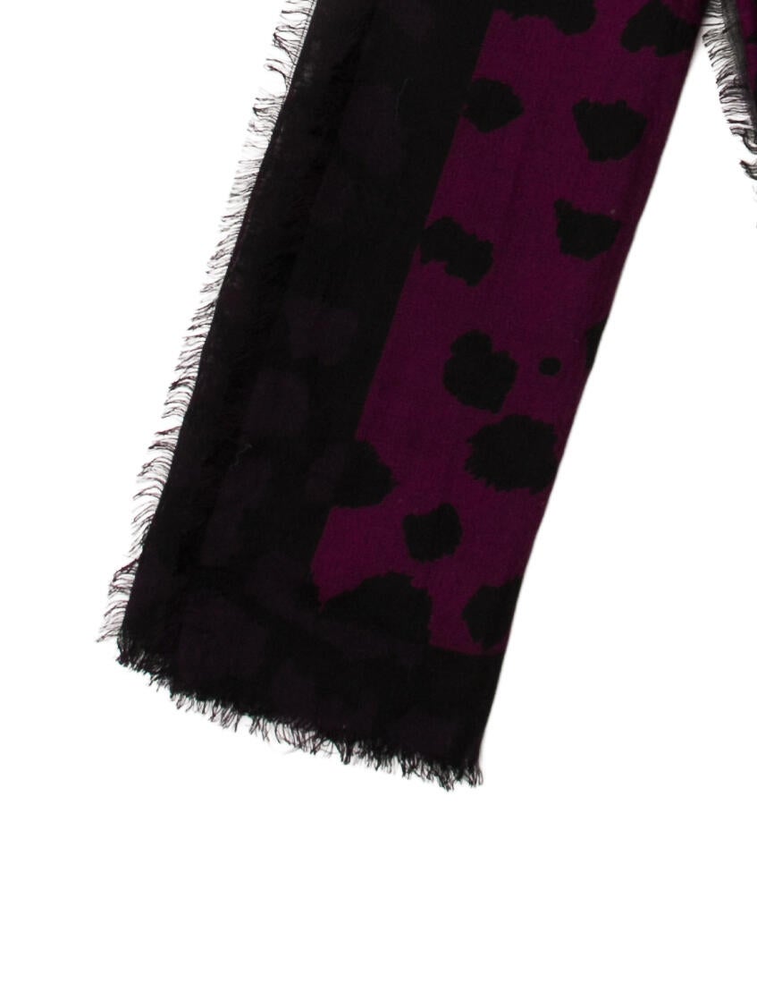 Burberry Cashmere House Check Pattern Scarf